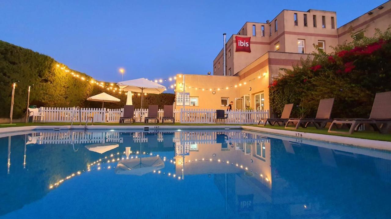 Ibis Jerez De La Frontera Cadiz Hotel ภายนอก รูปภาพ
